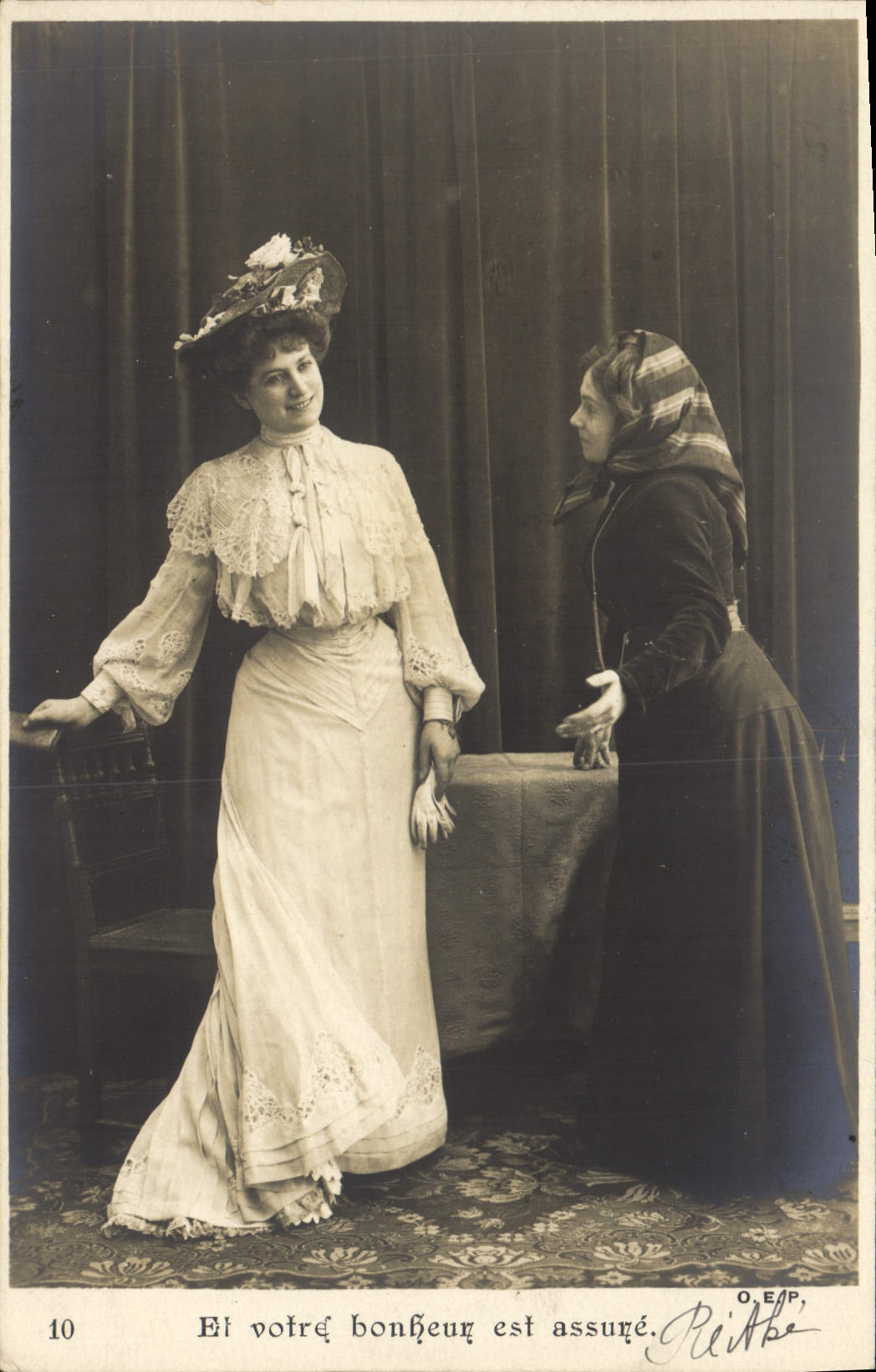 CPA Femme Cartomancienne Voyante 