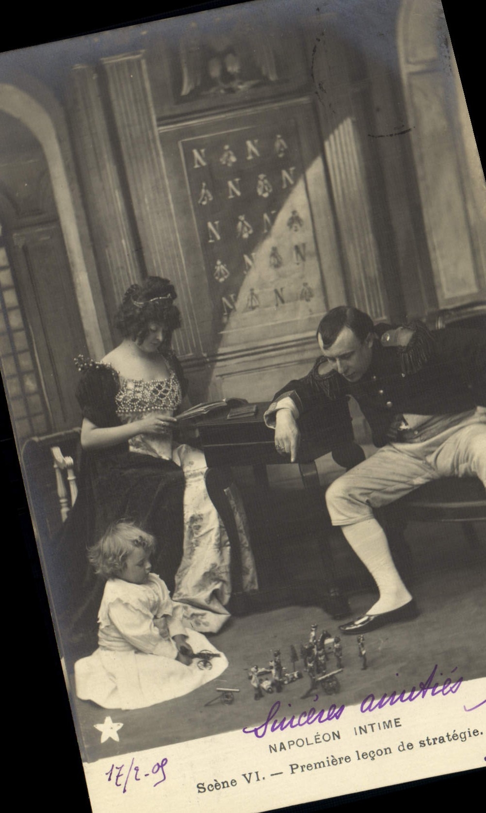 CPA Napoleon 1er intime Premiere lecon de strategie