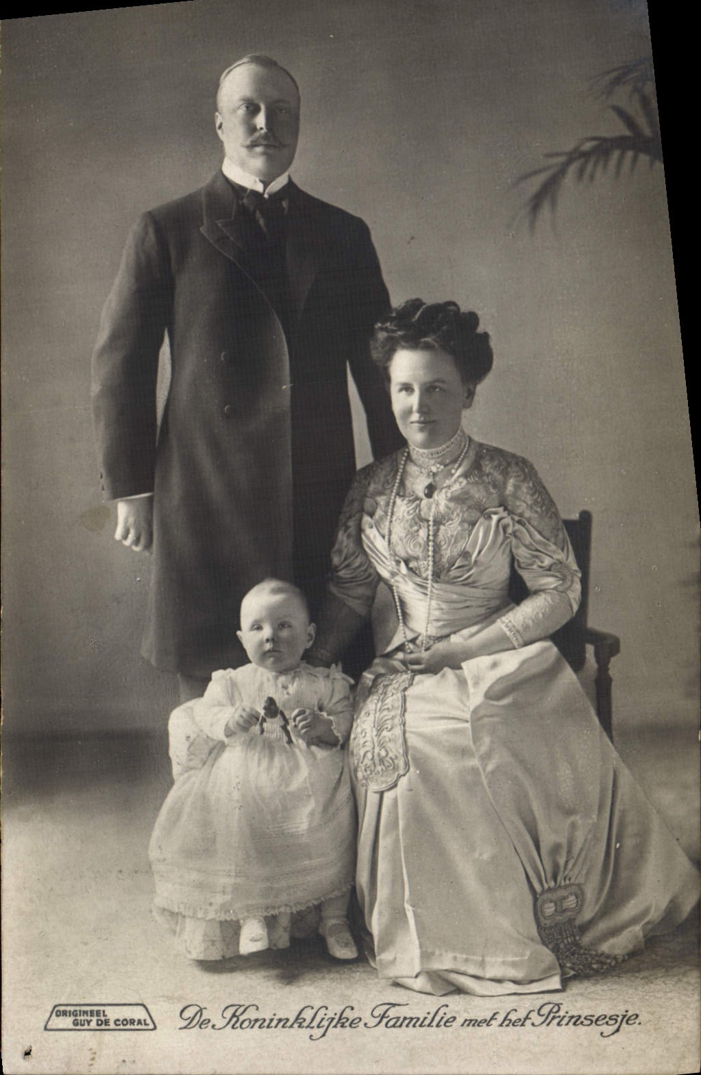 CPA De Koninklijke Familie 