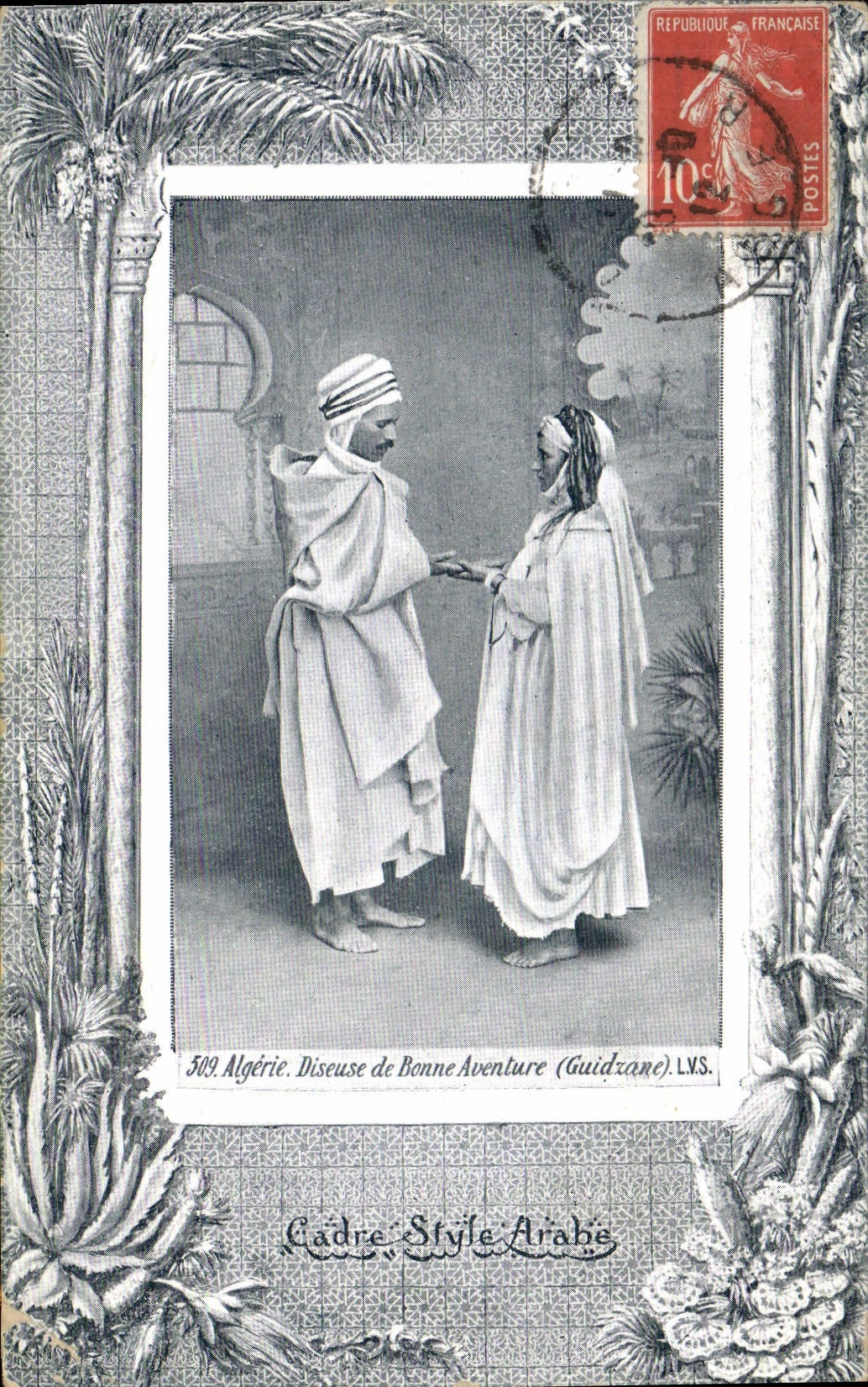 VINTAGE POSTCARD Cartomancy Clairvoyance Folklore Algeria Monologuist of good Guidzazne adventure