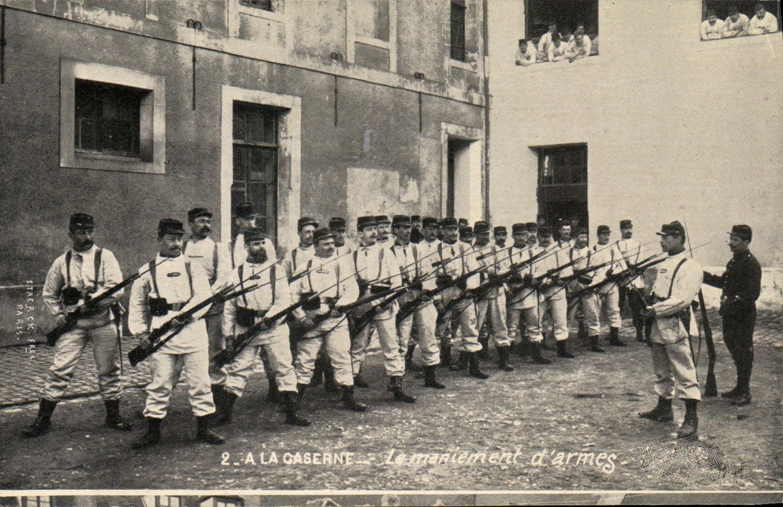 POSTAL Militaria de la VENDIMIA con la dirección de los cuarteles de armas