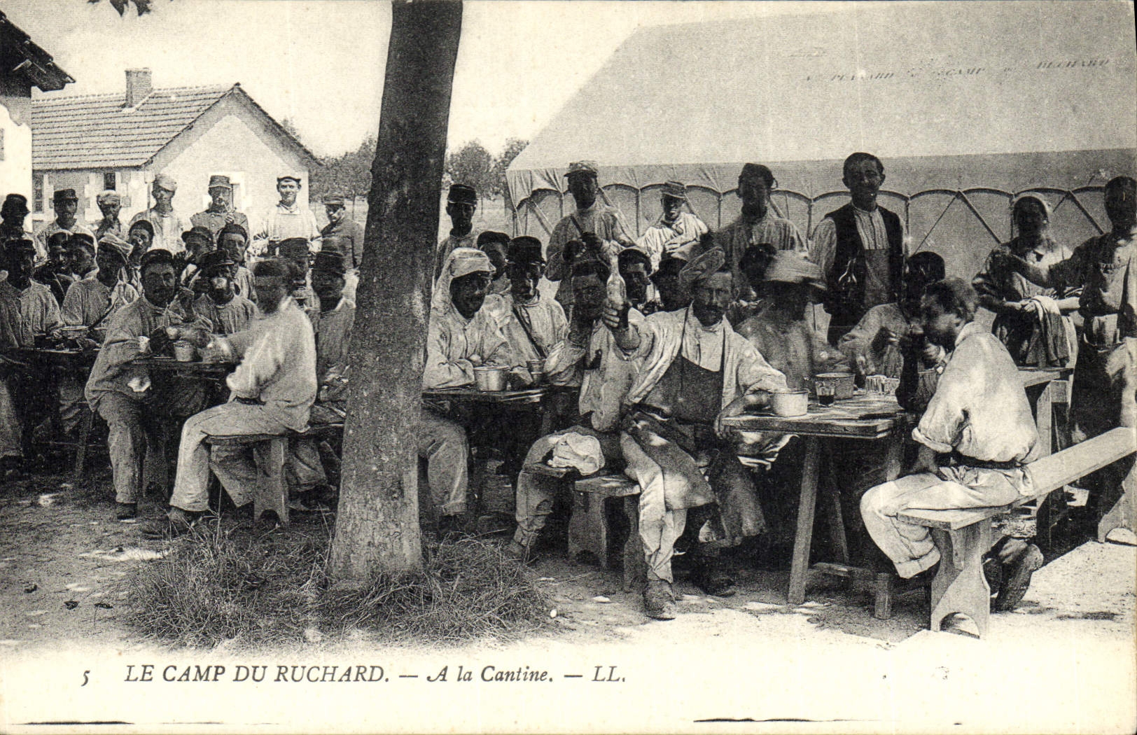 VINTAGE POSTCARD Militaria the Camp of Ruchard To the canteen