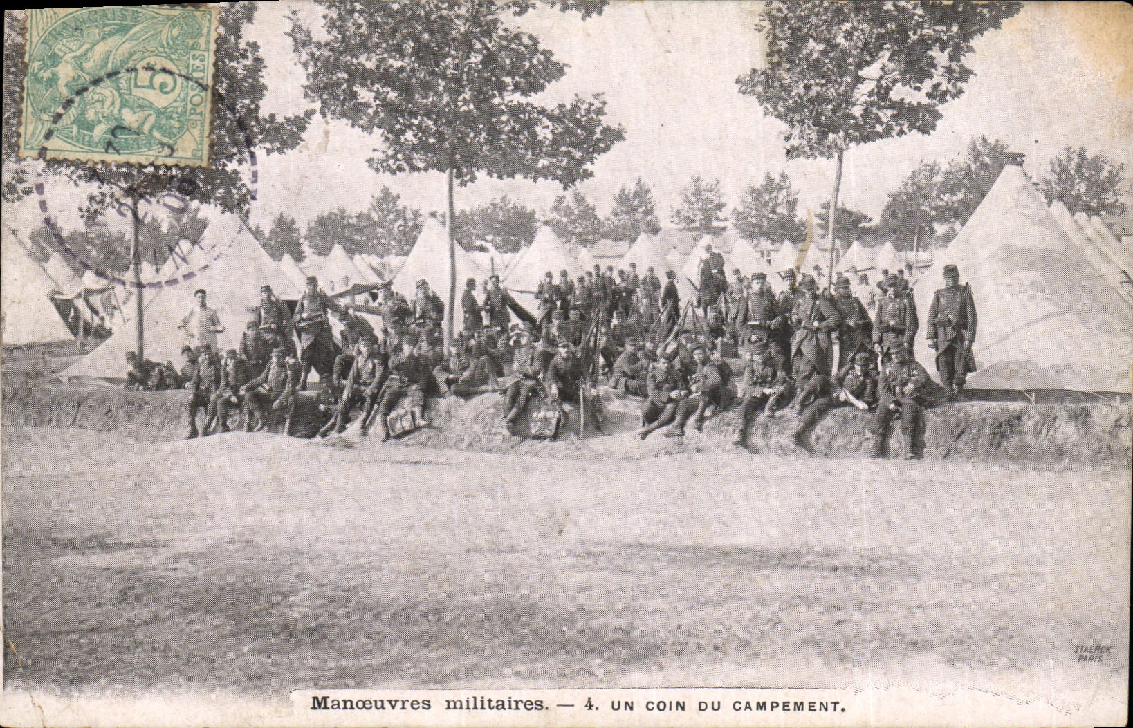 CPA Militaria Manoeuvres militaires Un coin du campement