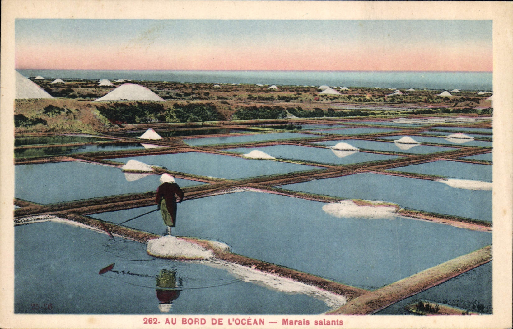 CPA Folklore Marais Salants Au bord de l'ocean 
