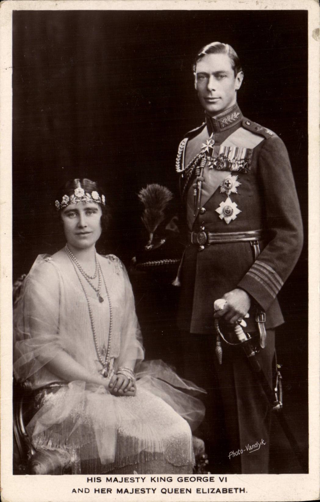 CPA His majesty King George VI and her majesty Queen Elizabeth 