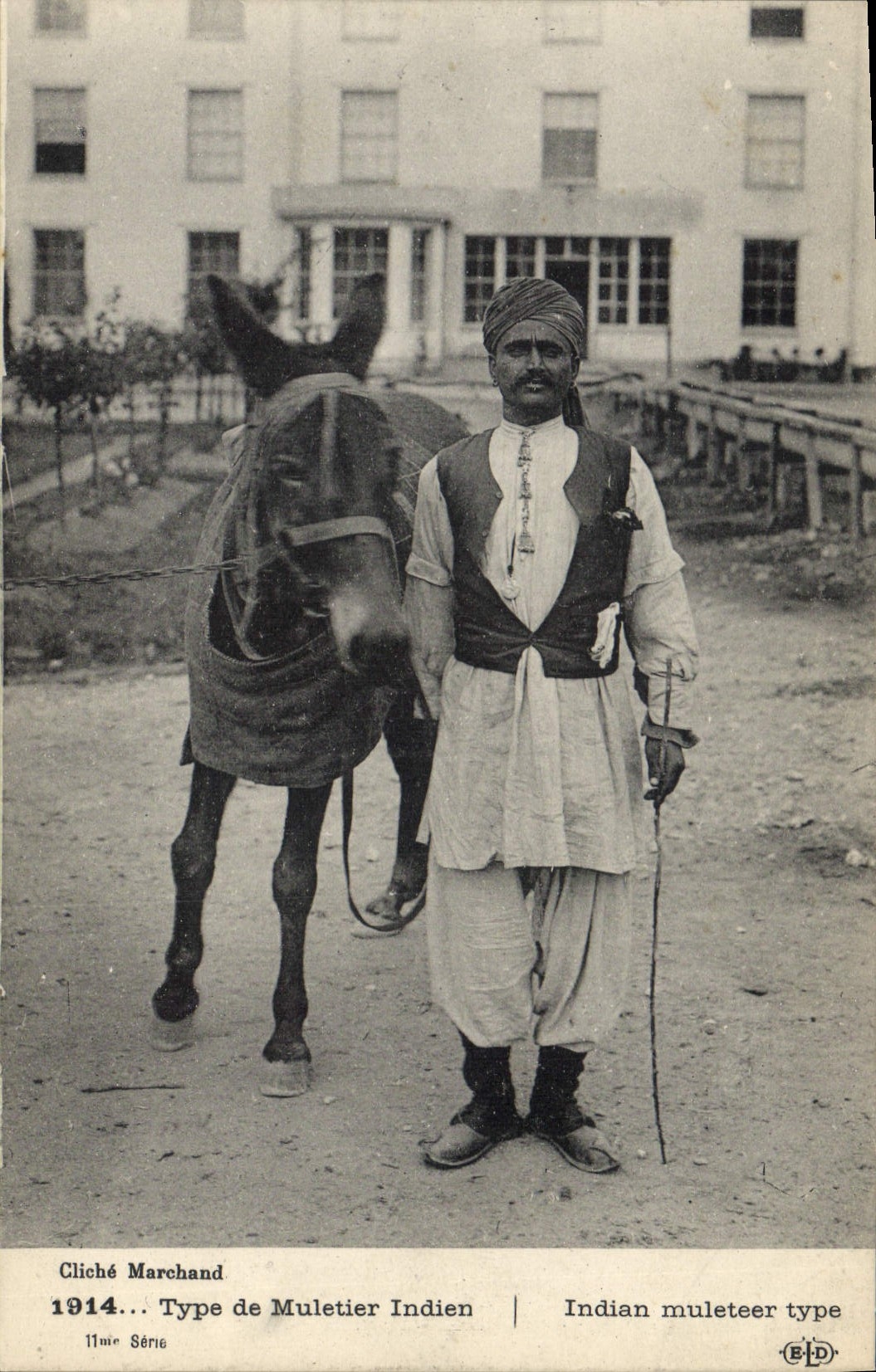 CPA Militaria Type de Muletier Indien 