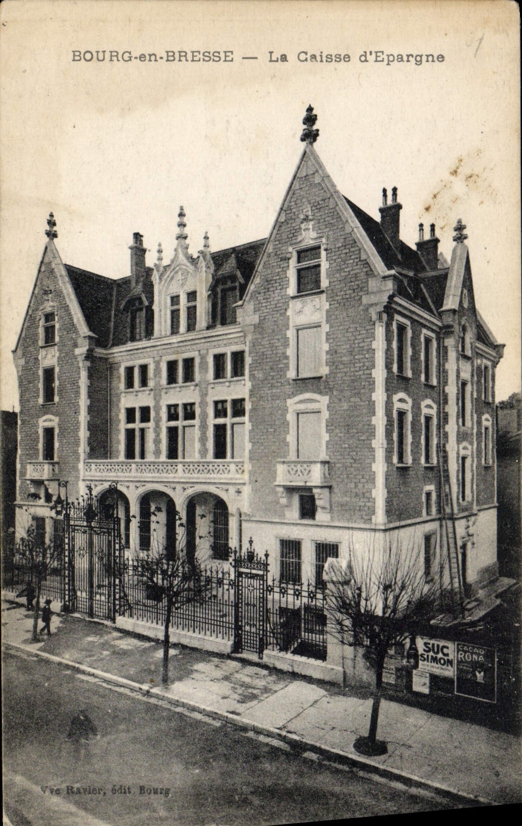 VINTAGE POSTCARD Bank Borough in Bresse the Savings bank
