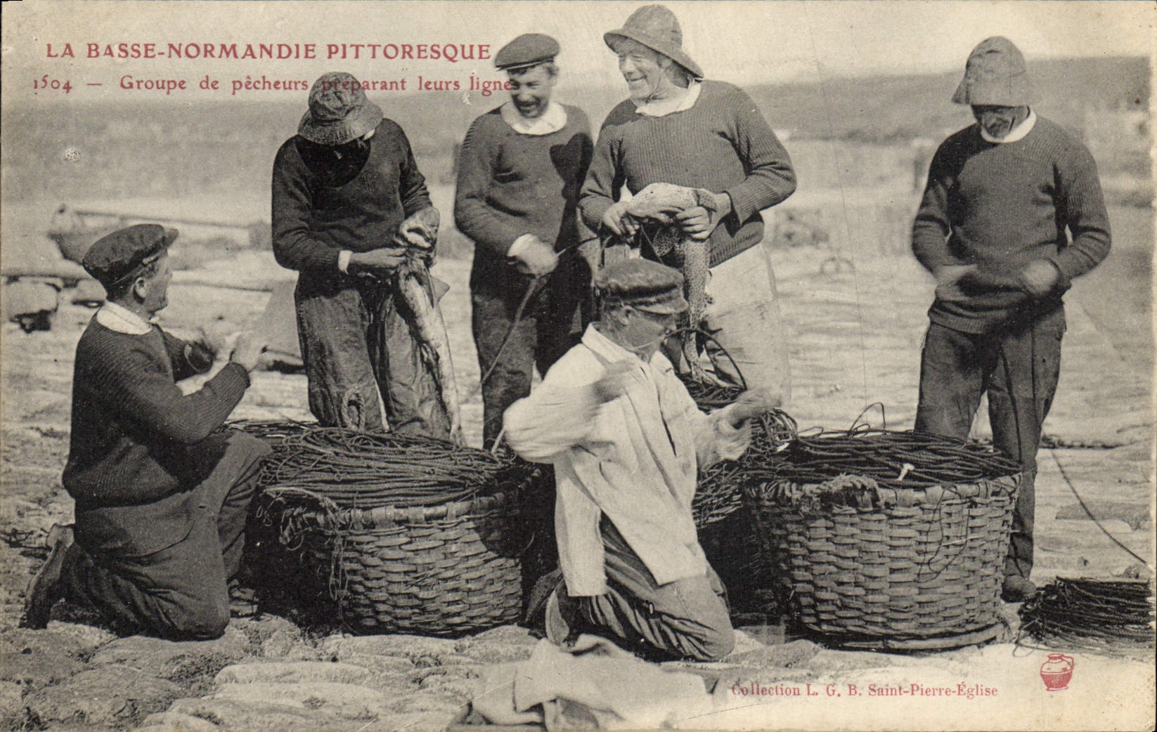 El folklore Normandía de la POSTAL de la VENDIMIA agrupa a pecadores que preparan sus líneas de Peche