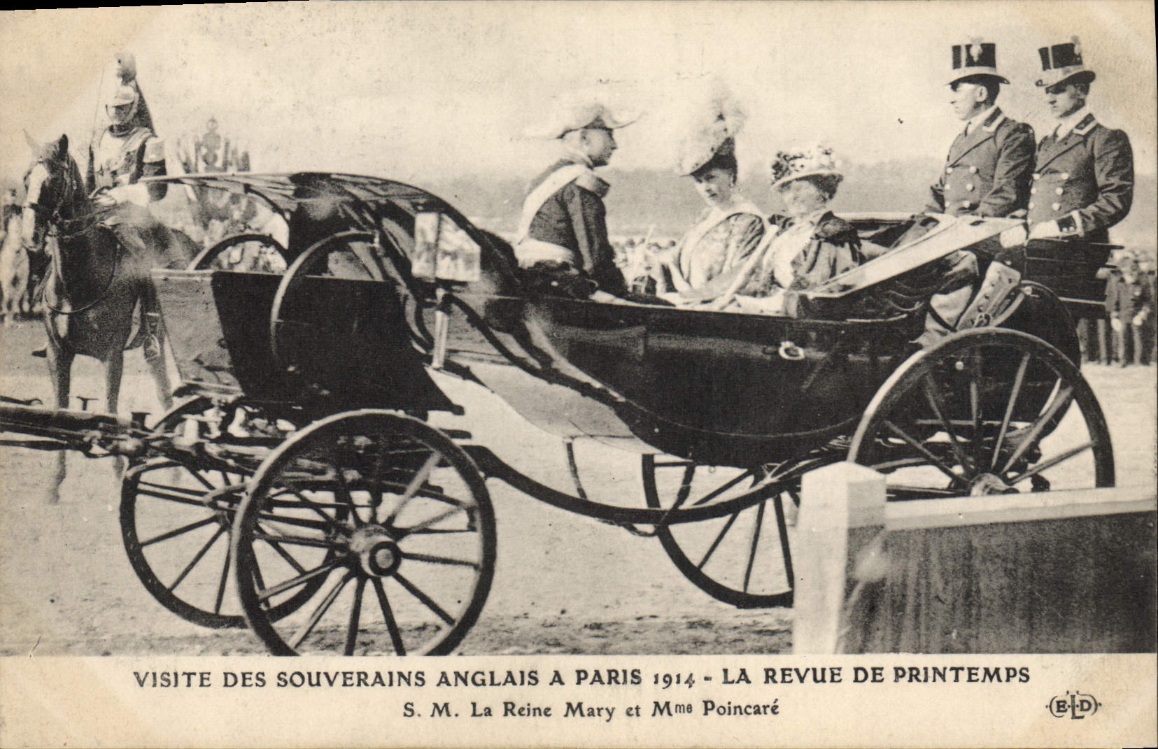 VINTAGE POSTCARD Visite of the English sovereigns has Paris 1914 the review of Spring SM the Mary Queen and Mrs. Poincare
