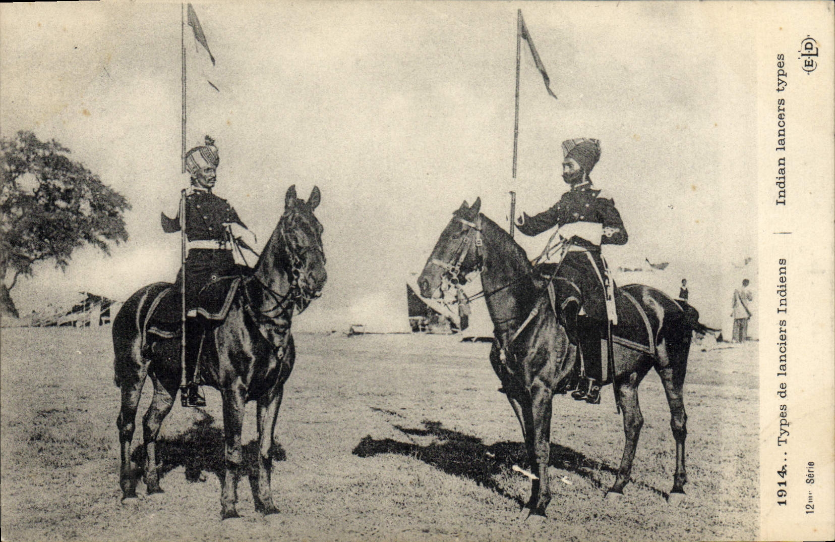 CPA Militaria Types de lanciers indiens