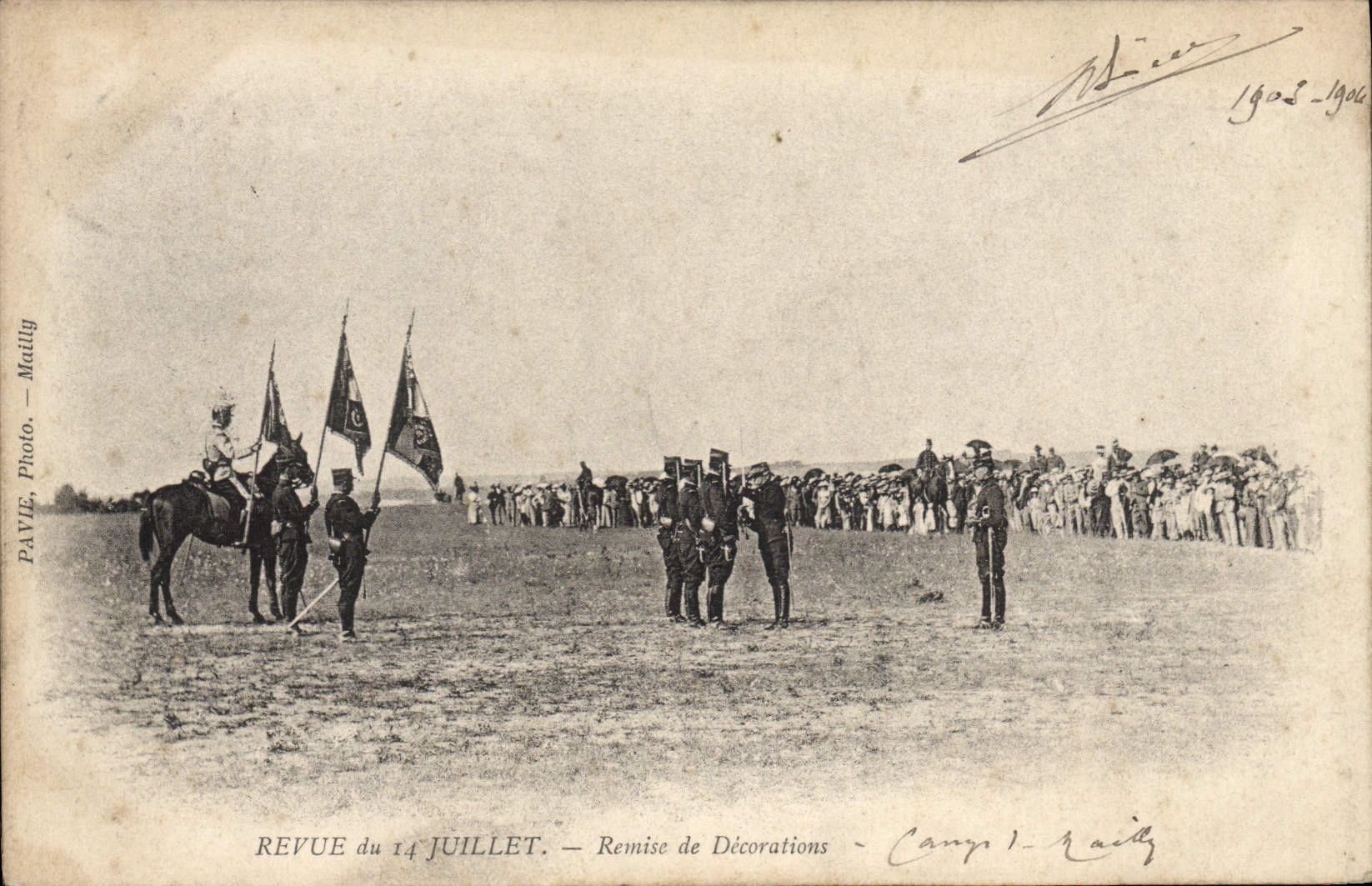 POSTAL Militaria de la VENDIMIA reexaminado del 14 de julio dado de decoraciones