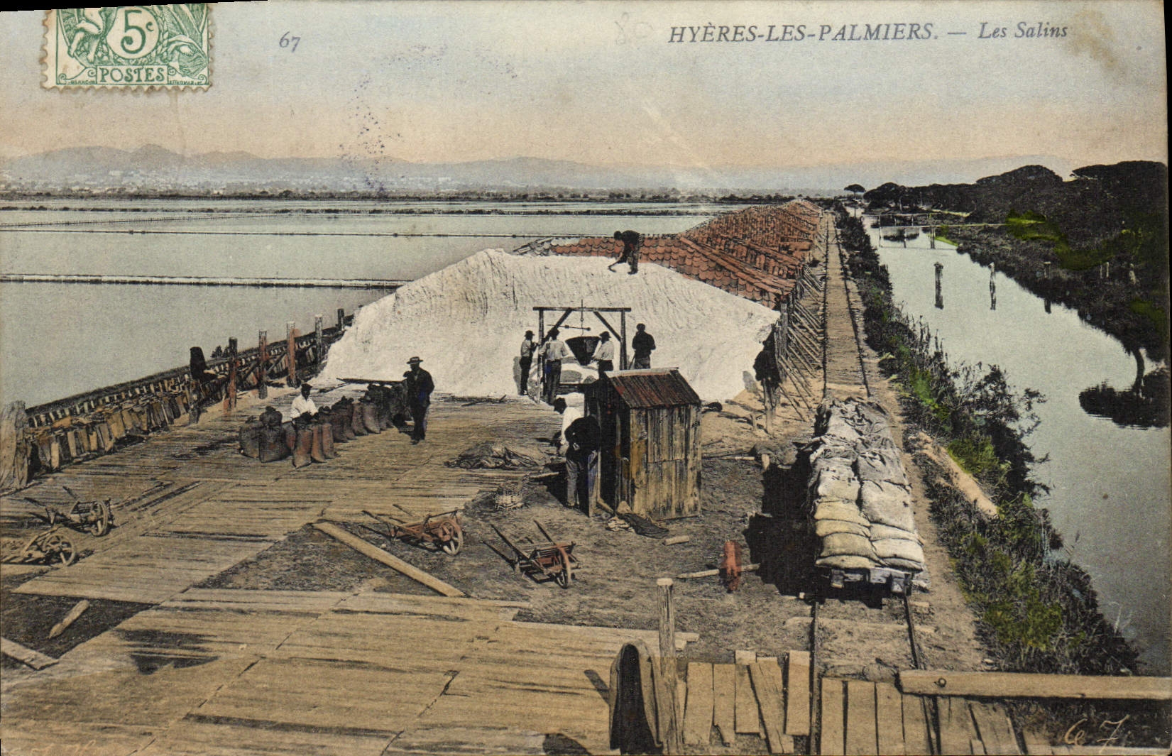 CPA Folklore Marais salants Hyeres les Palmiers Les Salins