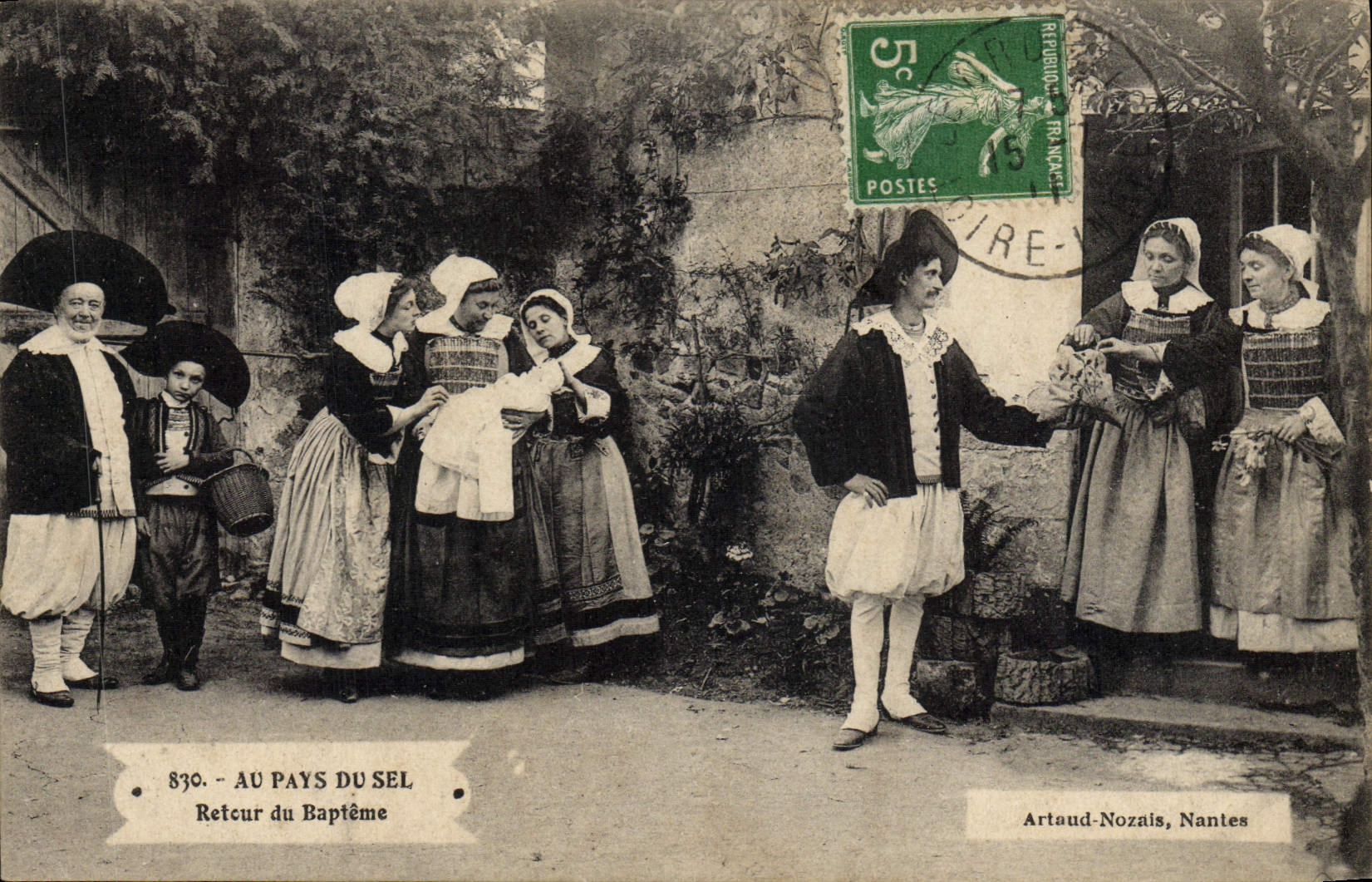 Pantanos del agua salada del folklore de la POSTAL de la VENDIMIA con el país de la vuelta de la sal del bautismo