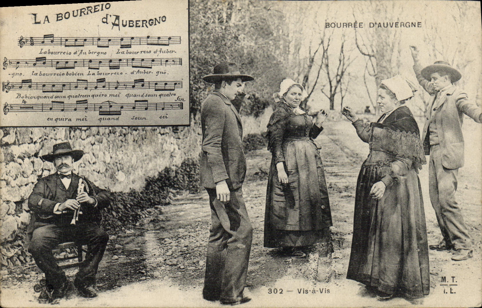 CPA Folklore Auvergne La bourree