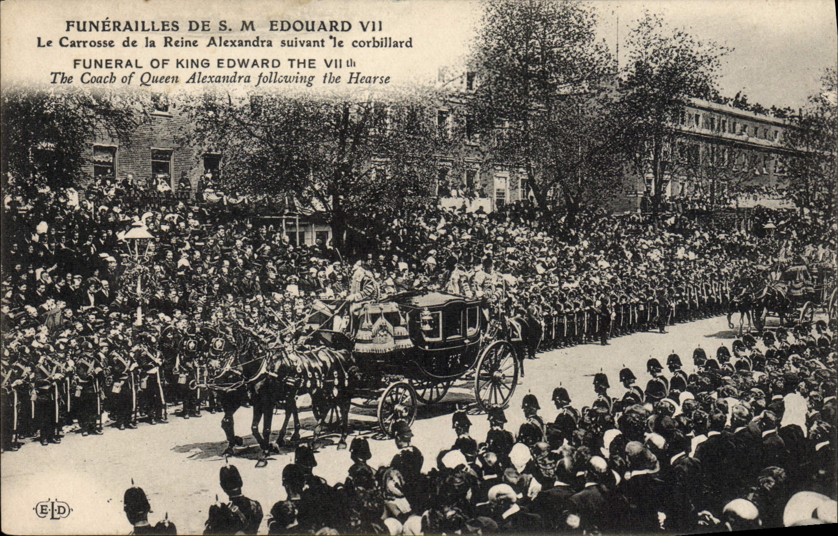 CPA Funerailles de SM Edouard VII Le carosse de la reine Alexandra suivant le corbillard