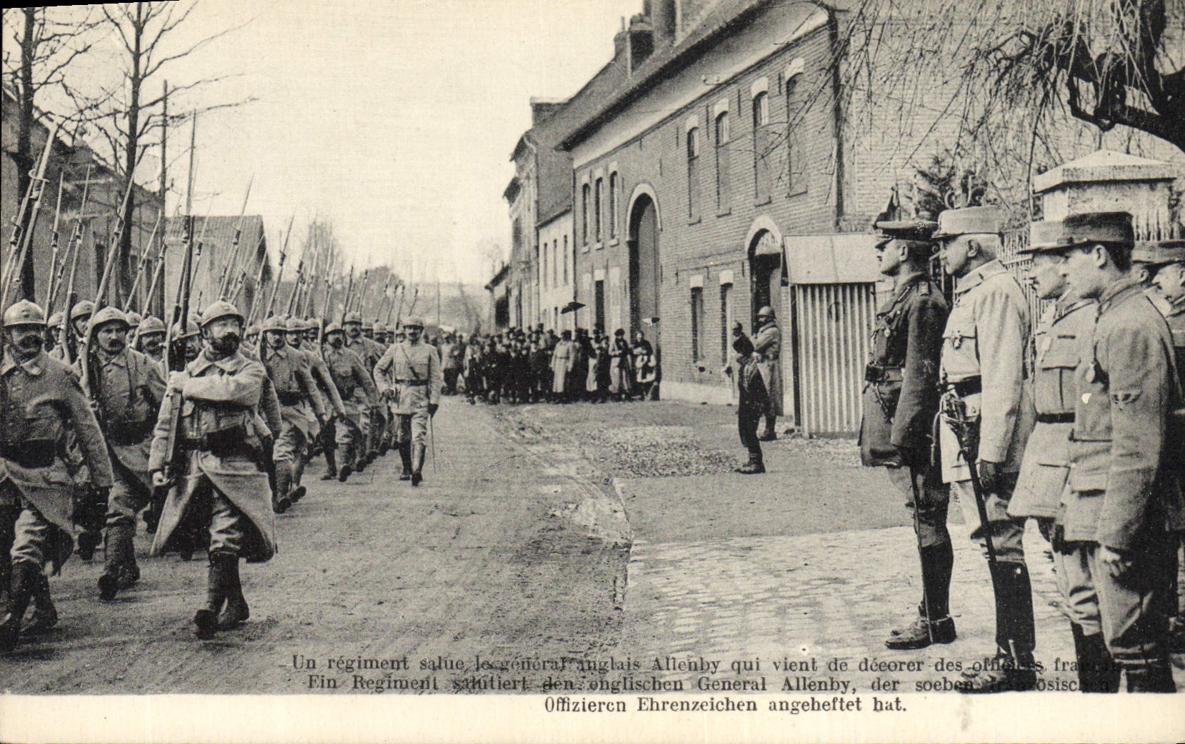 VINTAGE POSTCARD Medaille a regiment greets the general English Allenby Militaria