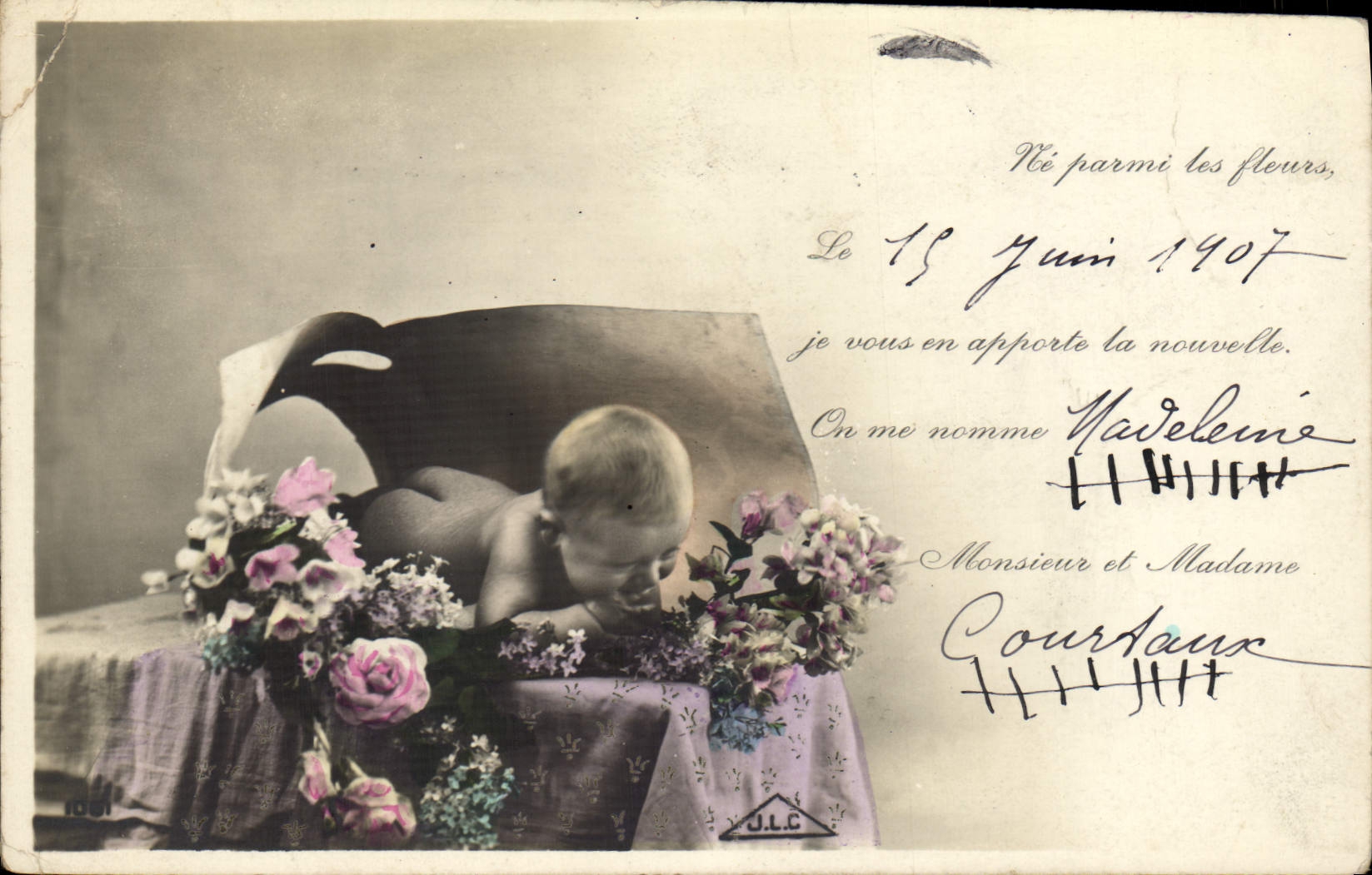 CPA Fantaisie Bebe Enfant Avis de Naissance Madeleine Courtaux