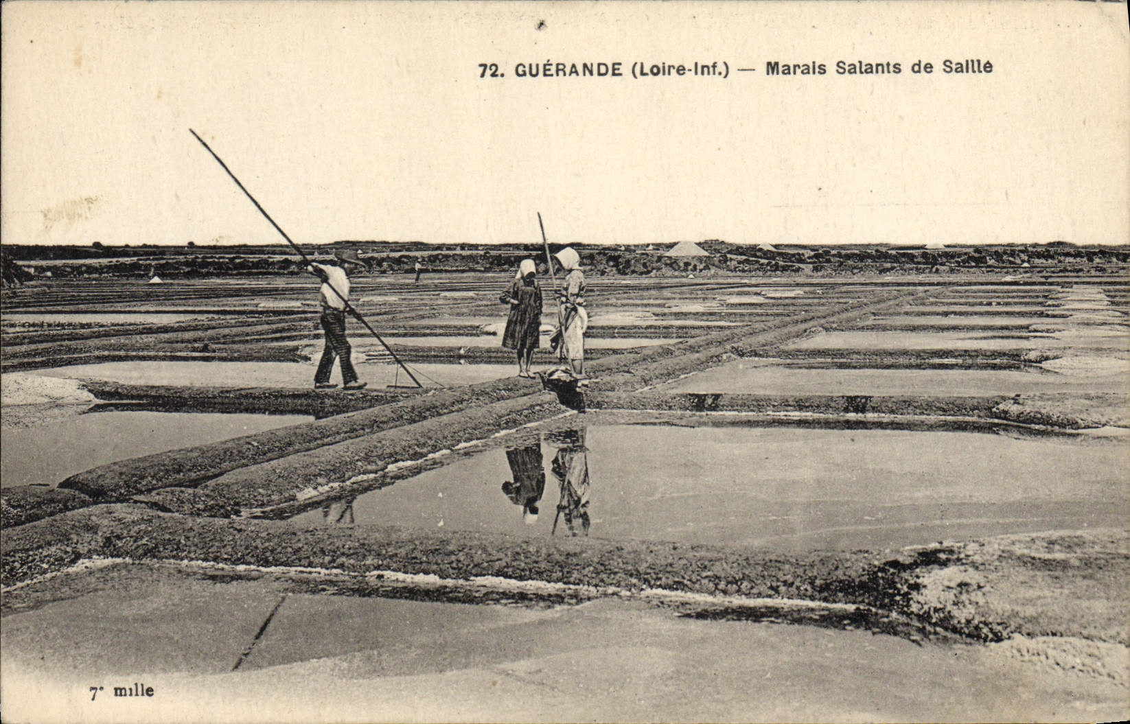 CPA Folklore Marais Salants de Saille Guerande