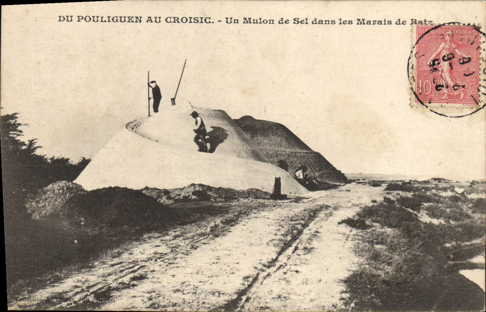 VINTAGE POSTCARD Folklore Salt-water Marshes Of Pouliguen in Croisic a salt mulon in the marshes of Batz