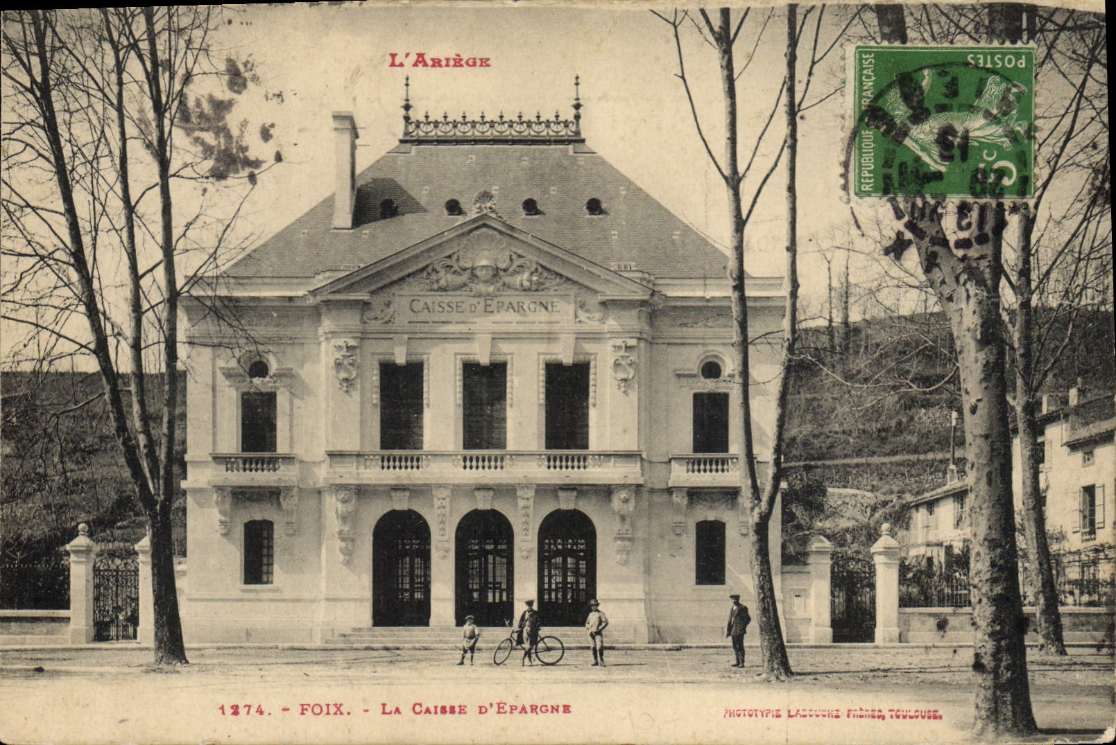 VINTAGE POSTCARD Bank Savings bank Foix