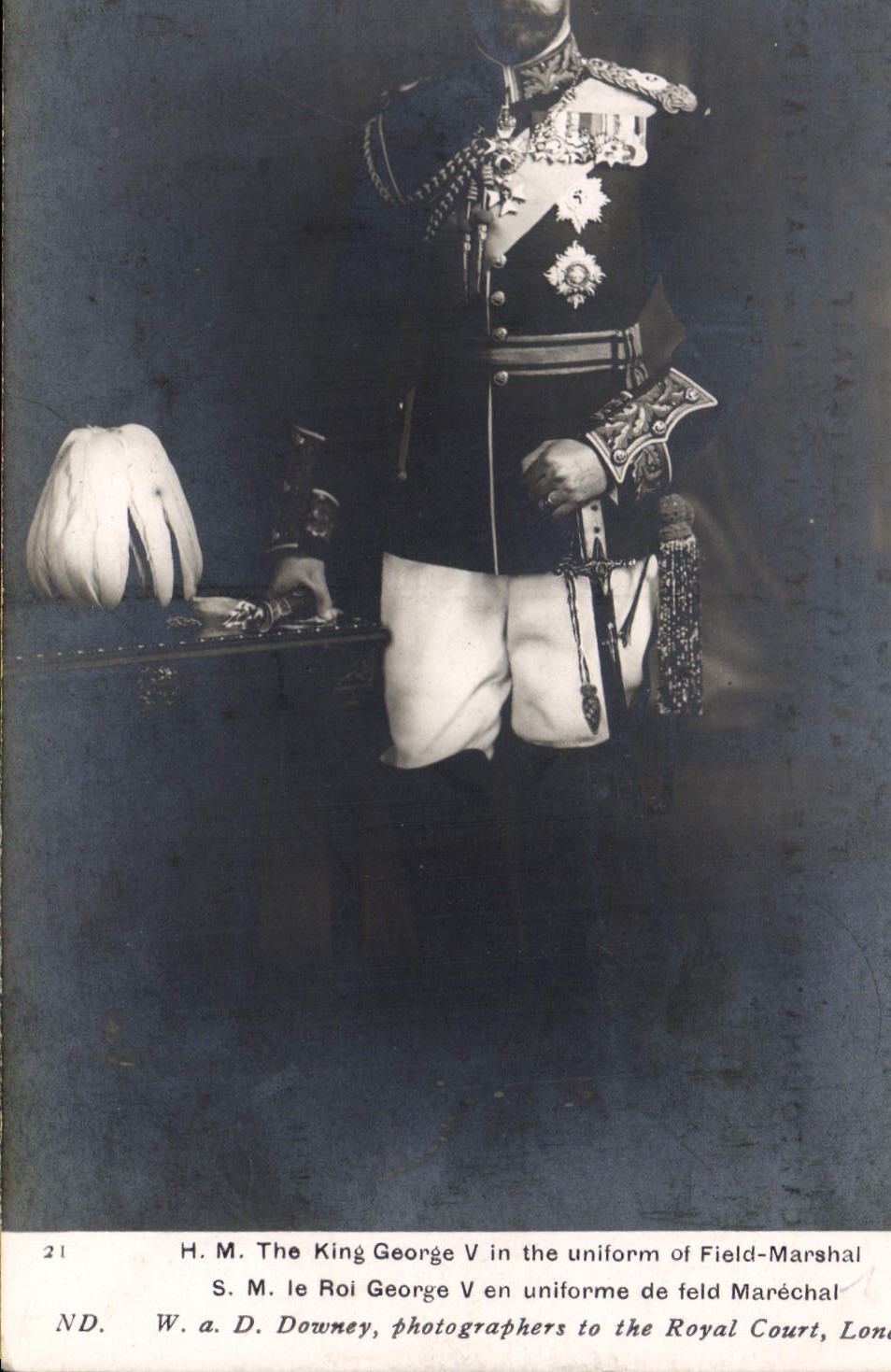 HM de la POSTAL de la VENDIMIA el rey George V en el uniforme del campo Marshall
