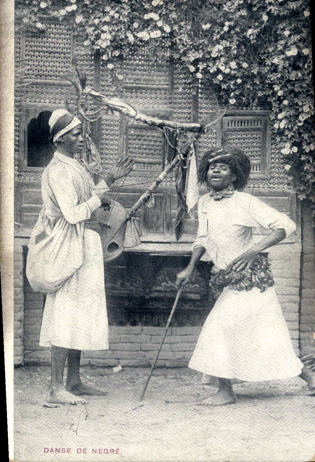VINTAGE POSTCARD Dance of negro