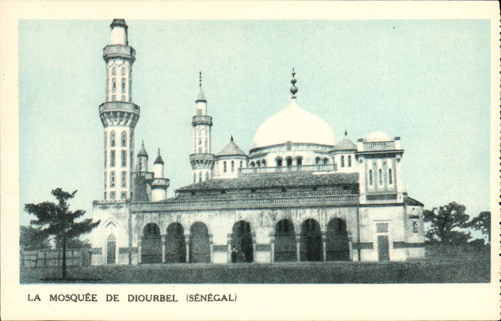 VINTAGE POSTCARD the mosque of Diourbel Senegal