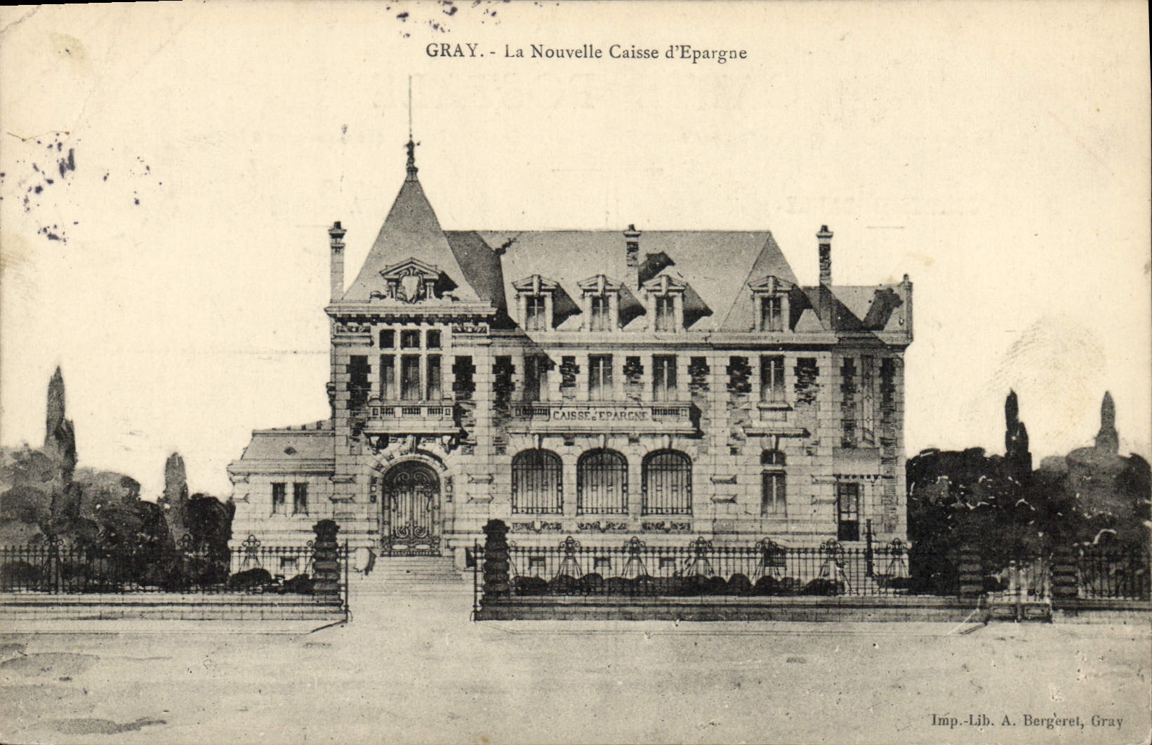 VINTAGE POSTCARD Gray Bank the new Savings bank