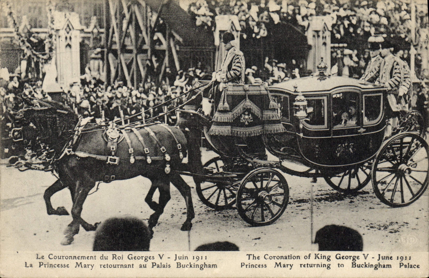 VINTAGE POSTCARD the crowning of the king George V June 1911 the Mary Princess turning over to the Buckingham Palate