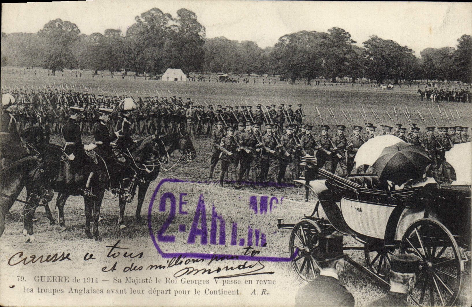 La POSTAL Guerre de la VENDIMIA de 1914 su majestad el rey Jorte V repasa a tropas inglesas antes de su salida para el continente