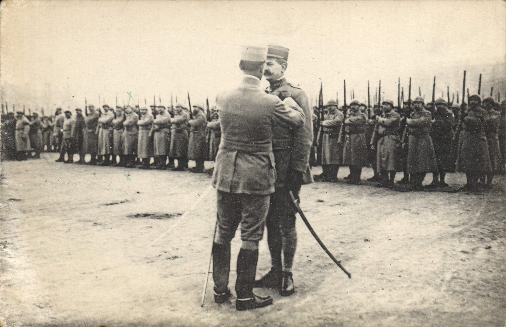 Decoración de Militaria de la POSTAL de la VENDIMIA