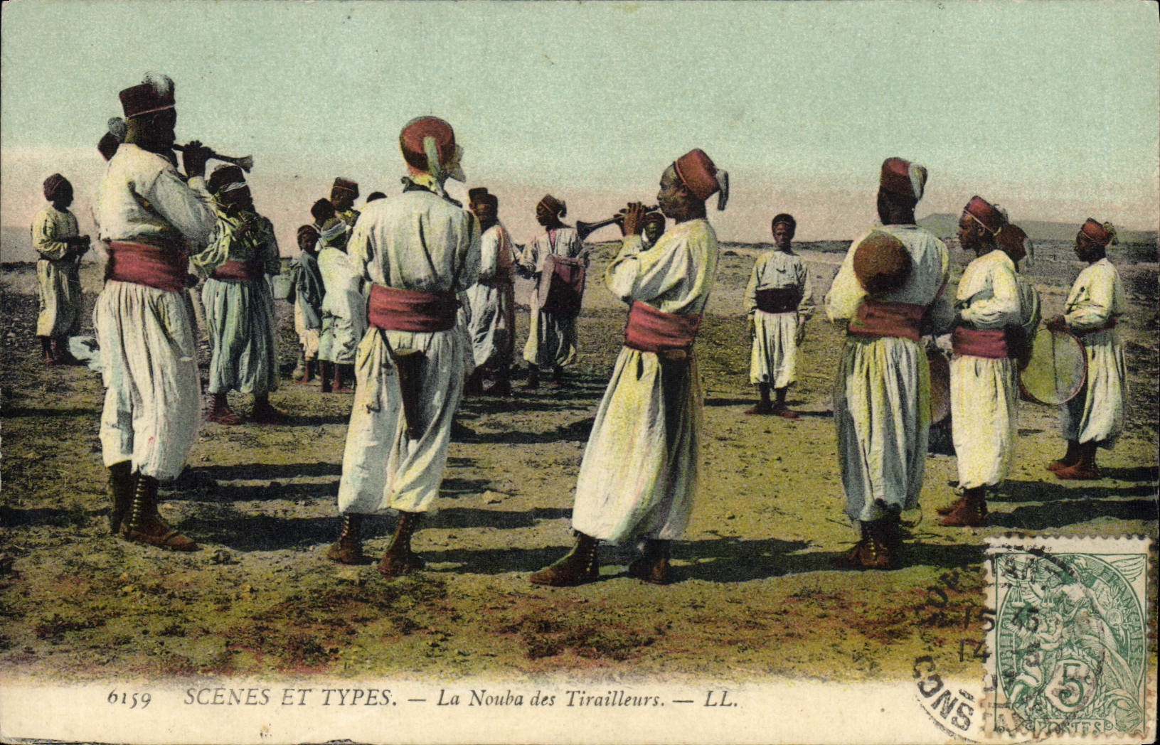 CPA Militaria La Nouba des Tirailleurs 