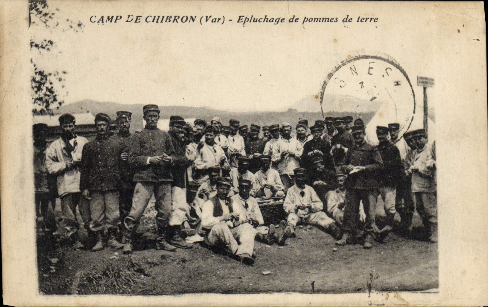 CPA Militaria Camp de Chibron Epluchage de pommes de terre 
