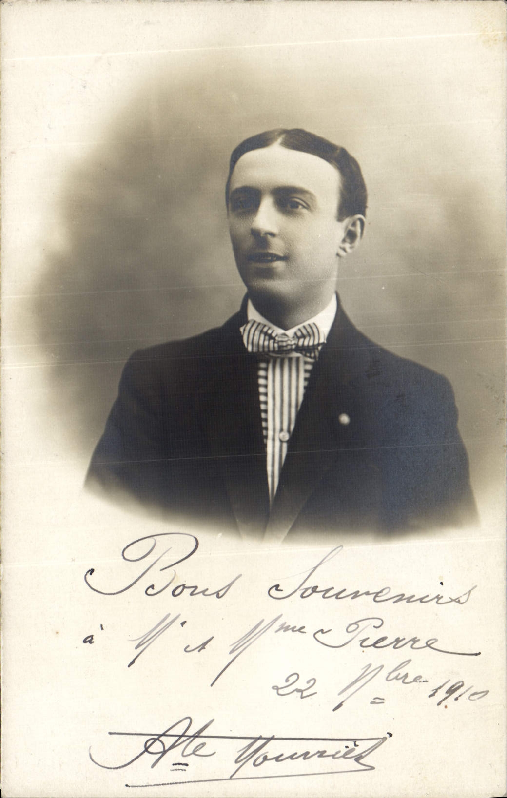 VINTAGE POSTCARD Mourris Dedicacee