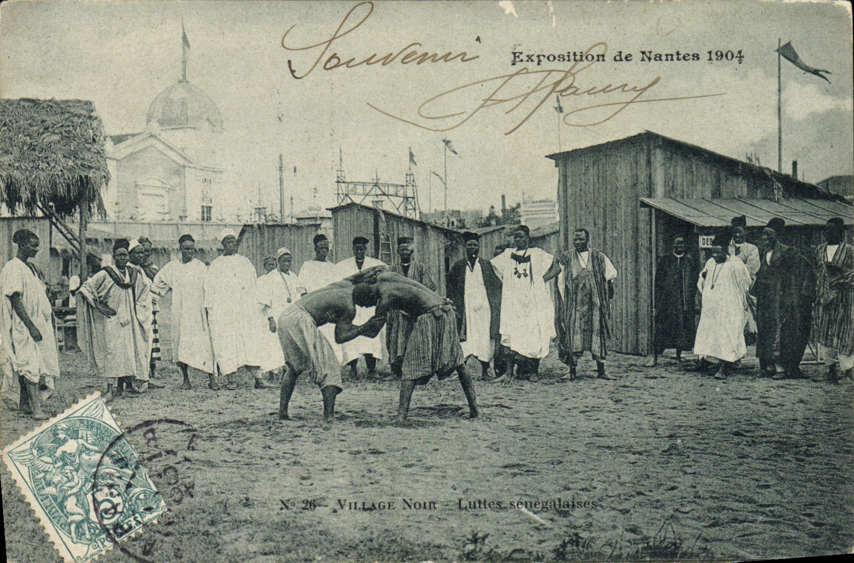 CPA Negre Homme noir Exposition de Nantes 1904 Village noir Luttes senegalaises Senegal