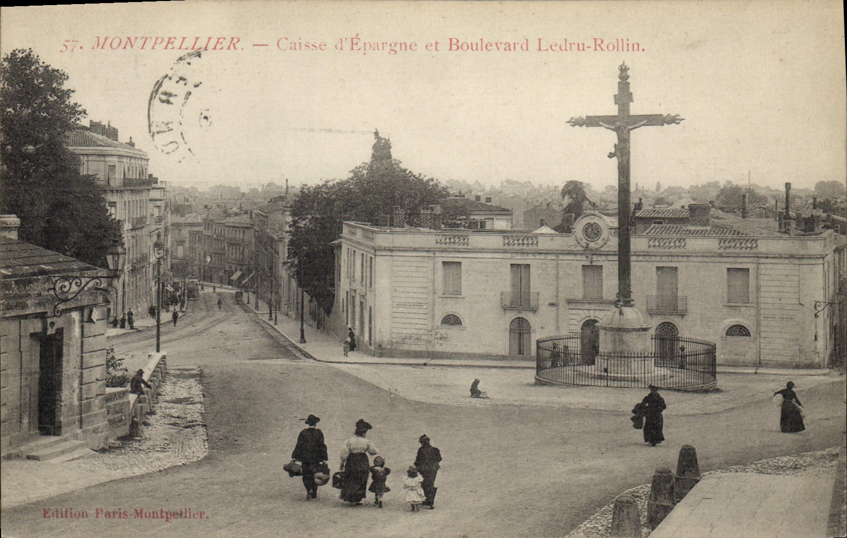 Banco de ahorros de Montpellier del banco de la POSTAL de la VENDIMIA y bulevar Ledru Rollin