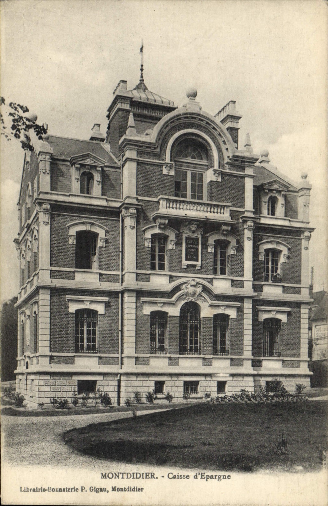 VINTAGE POSTCARD Montdidier Bank the Savings bank