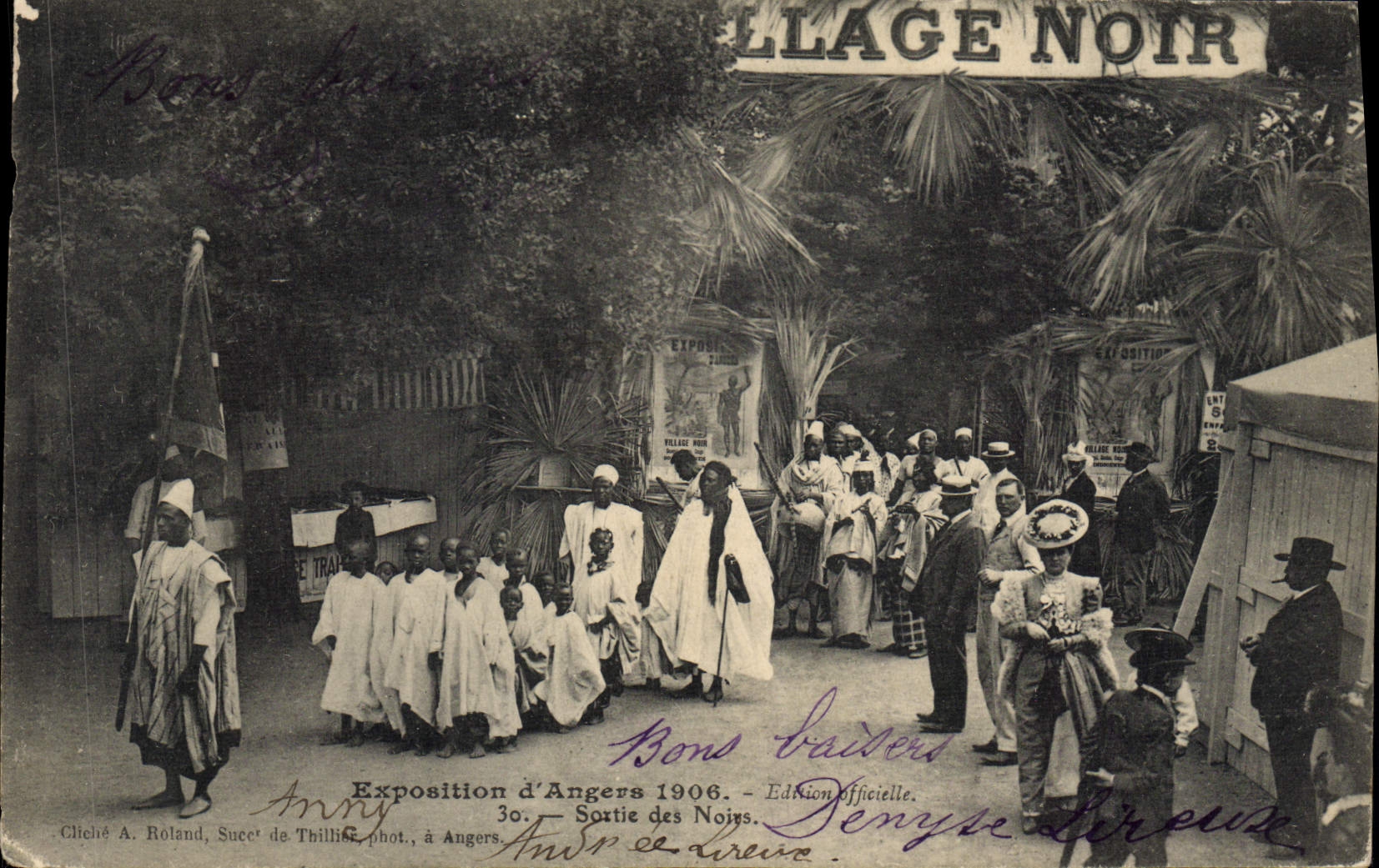 CPA Negre Homme noir Exposition d'Angers 1906 Sortie des noirs