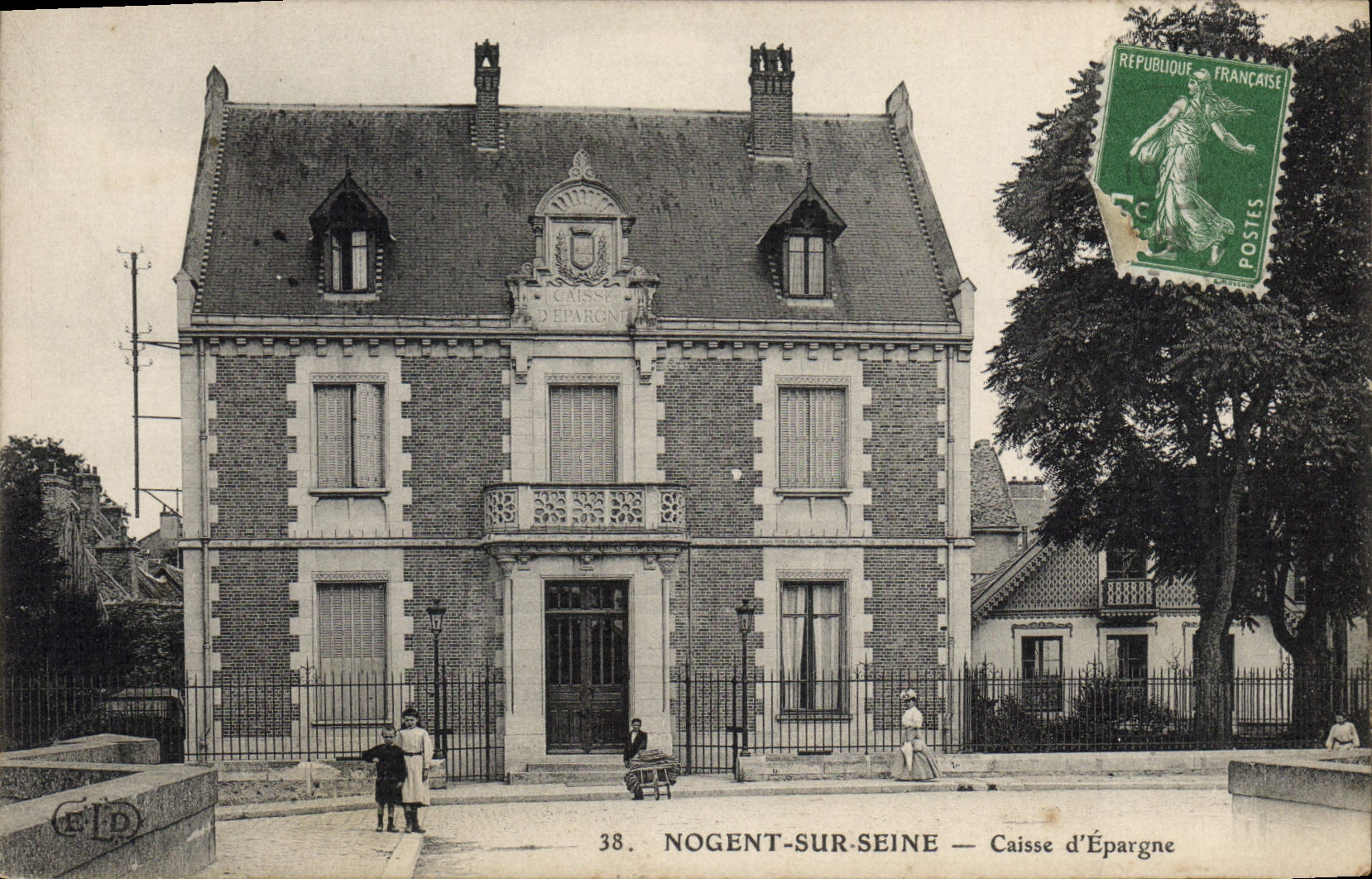 VINTAGE POSTCARD Bank Savings bank Nogent on the Seine