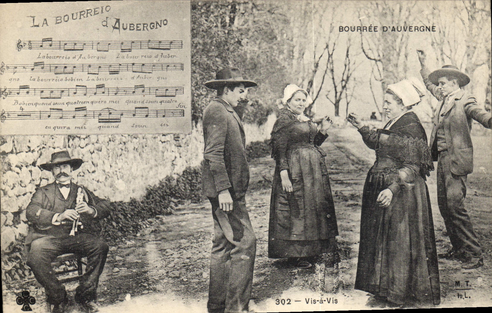 CPA Folklore Auvergne La Bourree Vis a vis 