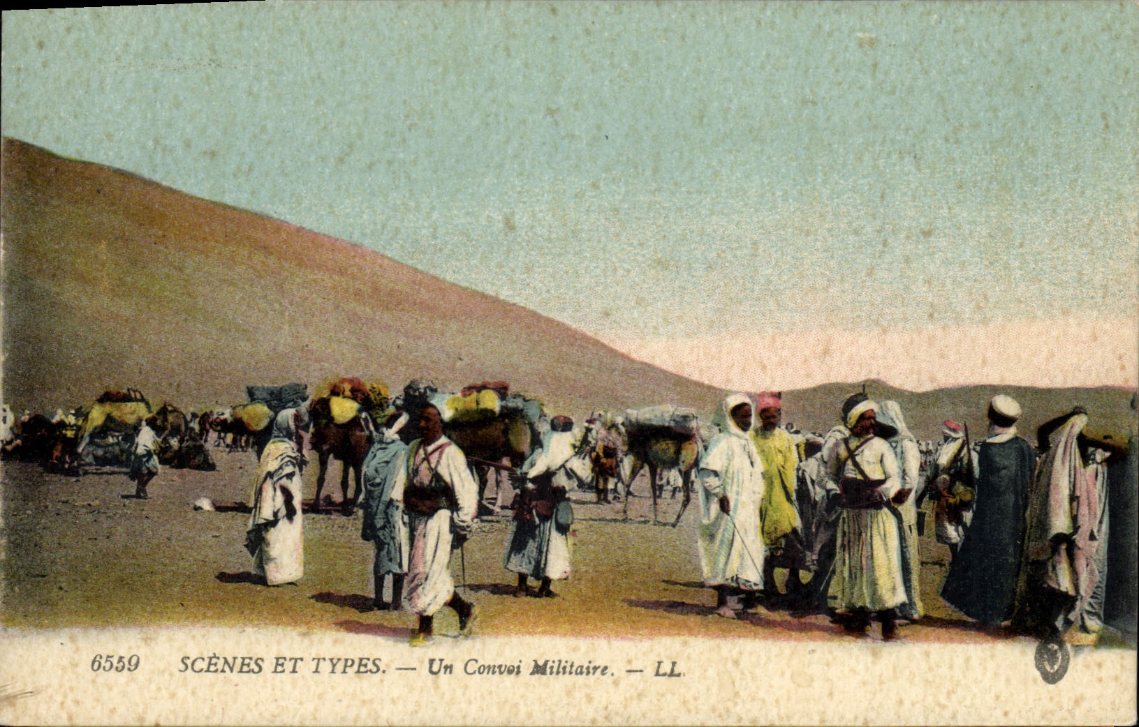 CPA Militaria un convoi militaire 