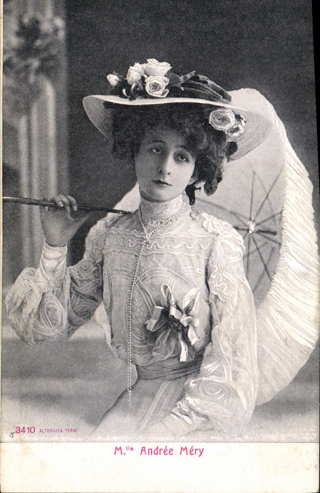 VINTAGE POSTCARD Miss Andree Mery