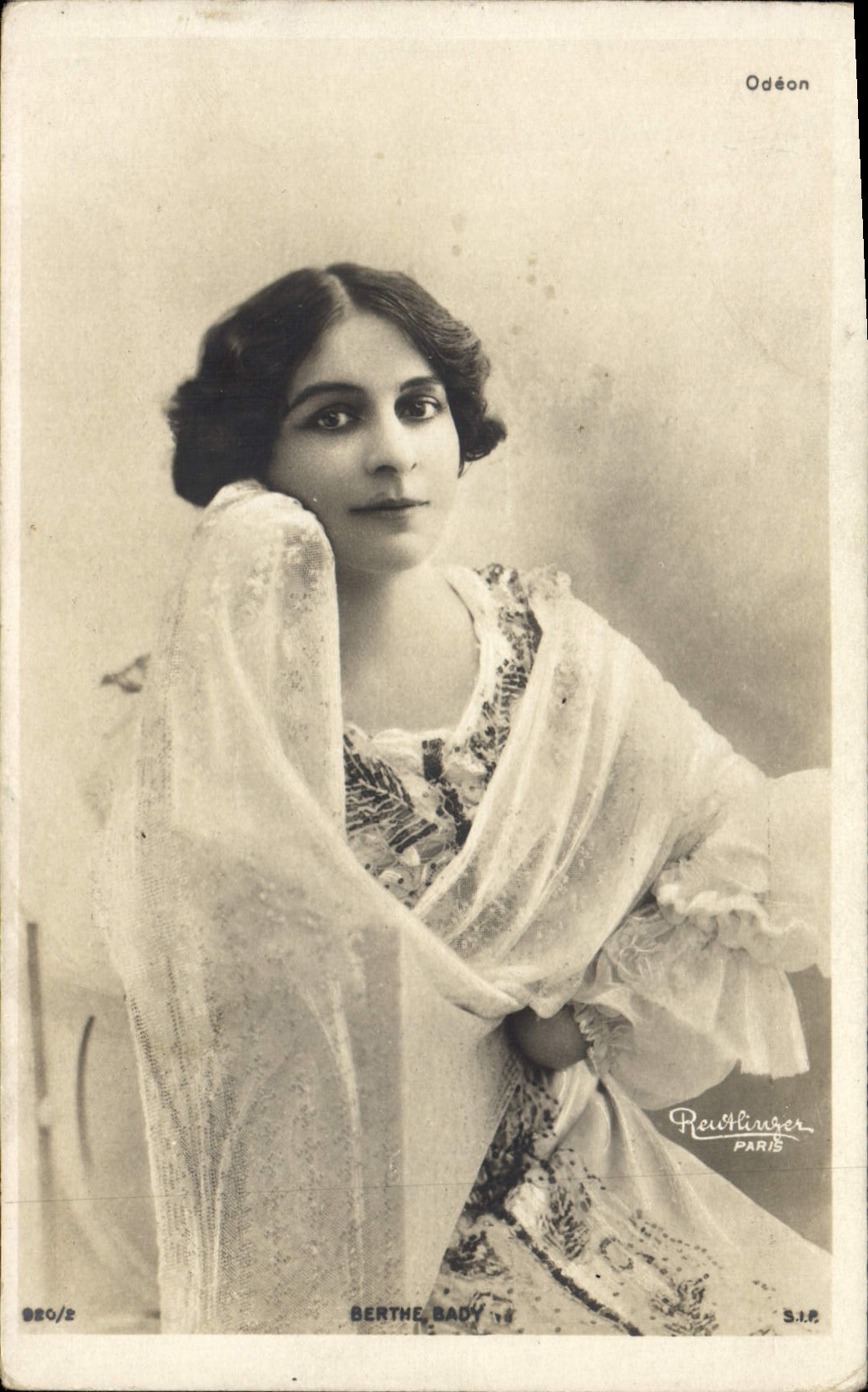 VINTAGE POSTCARD Odeon Berthe Bady