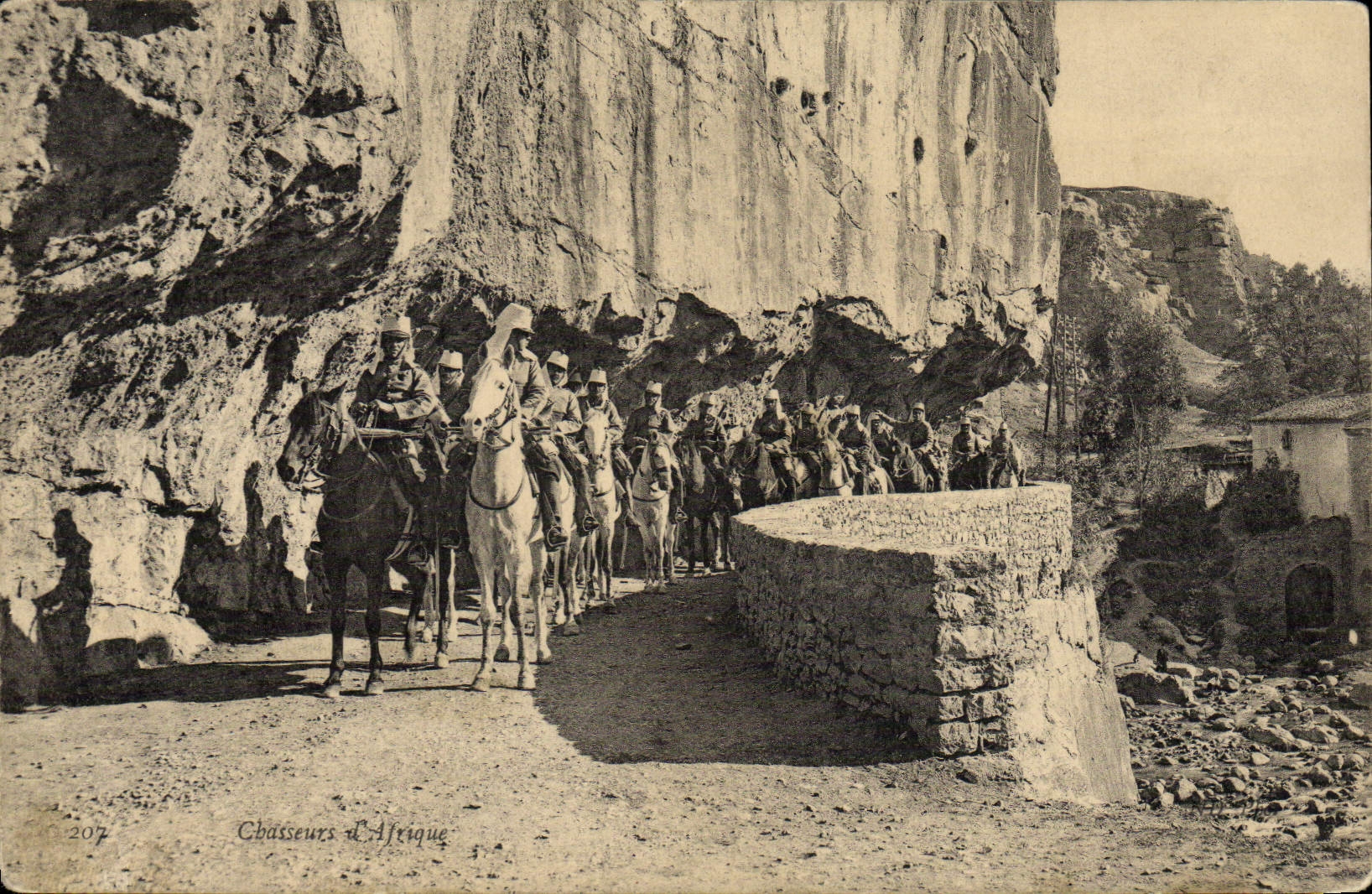 CPA Militaria Chasseurs d'Afrique