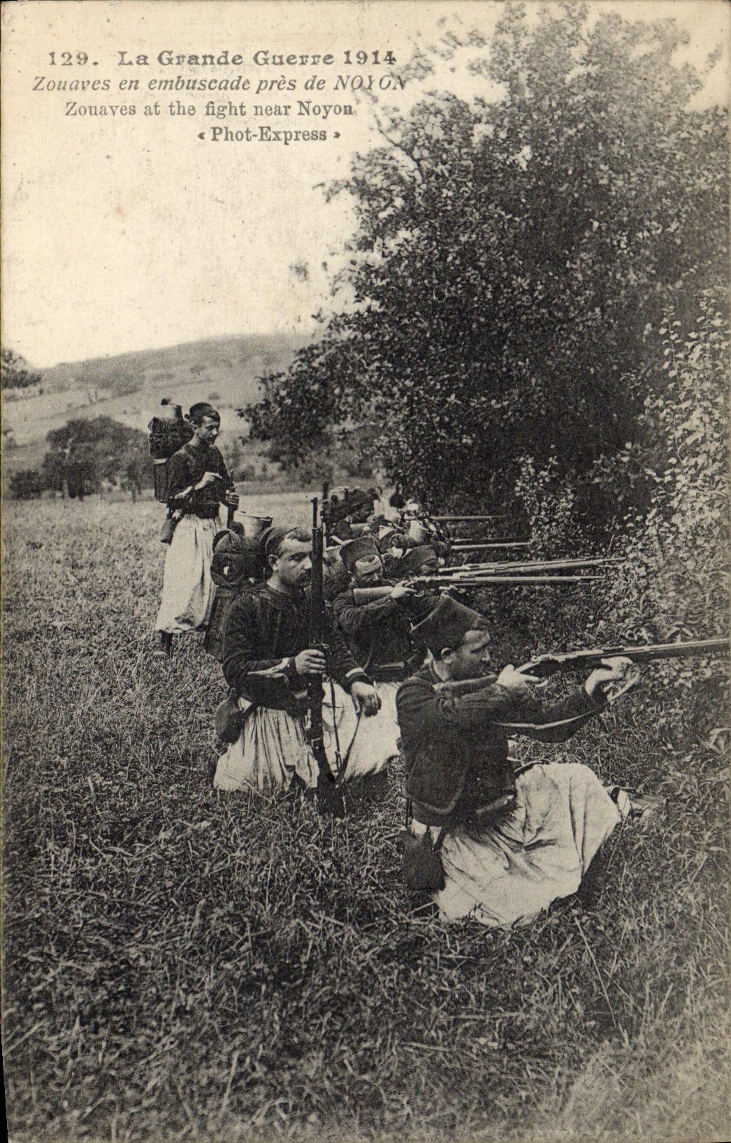 CPA Militaria Zouaves