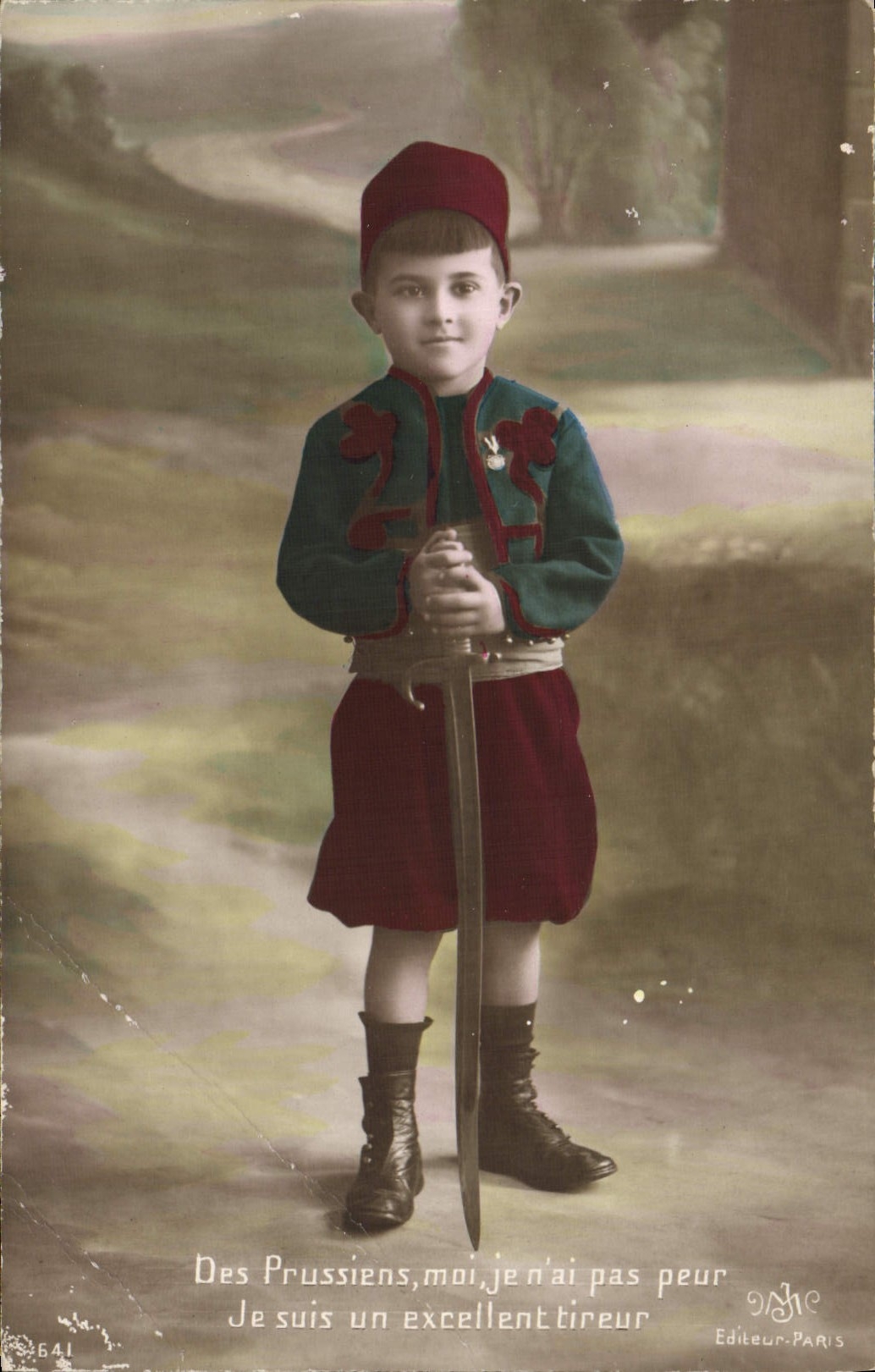 CPA Militaria Enfant