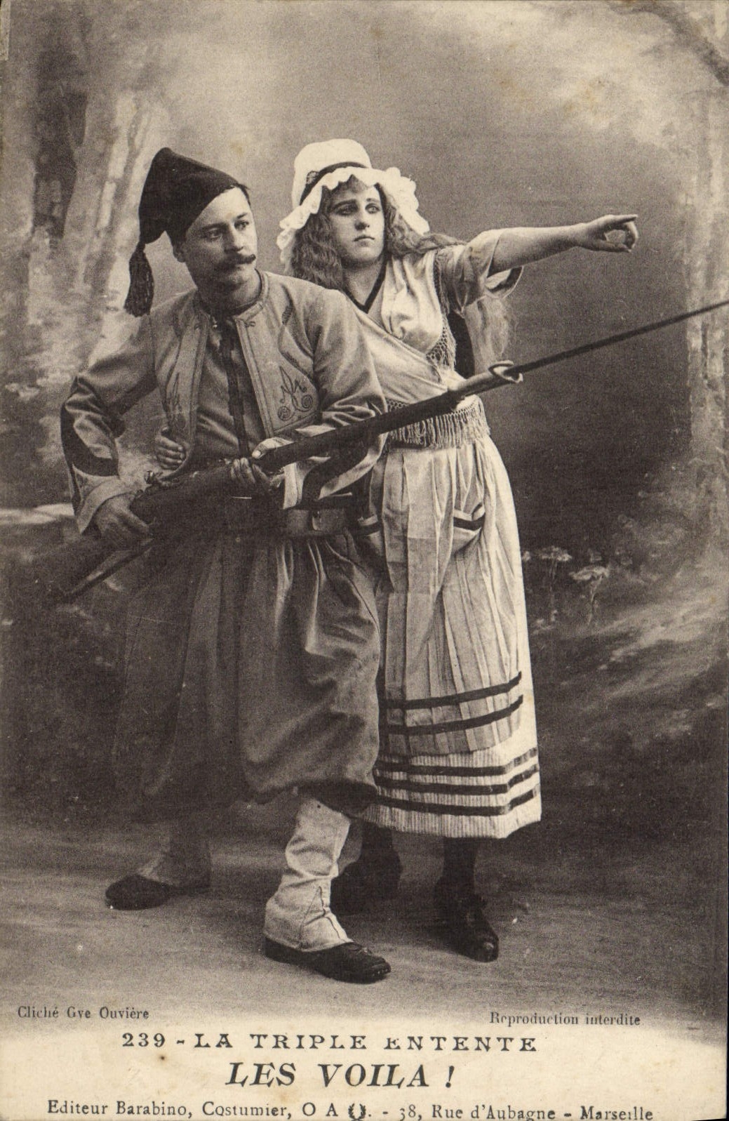 CPA Militaria La Triple Entente LEs voila 