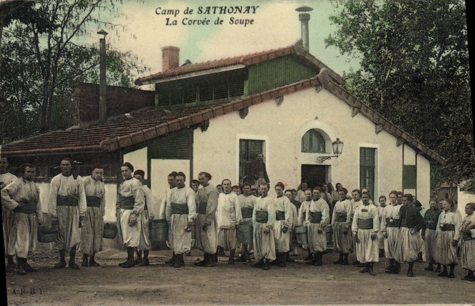 VINTAGE POSTCARD Militaria Camp of Sathonay the soup drudgery