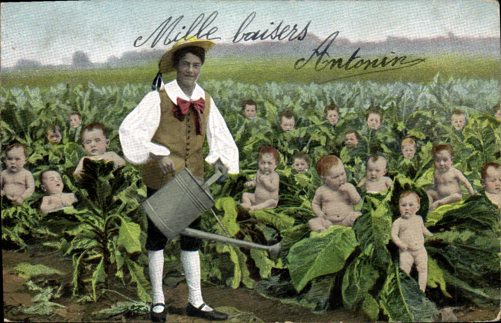 CPA Fantaisie Enfant Bebe Homme Jardinier