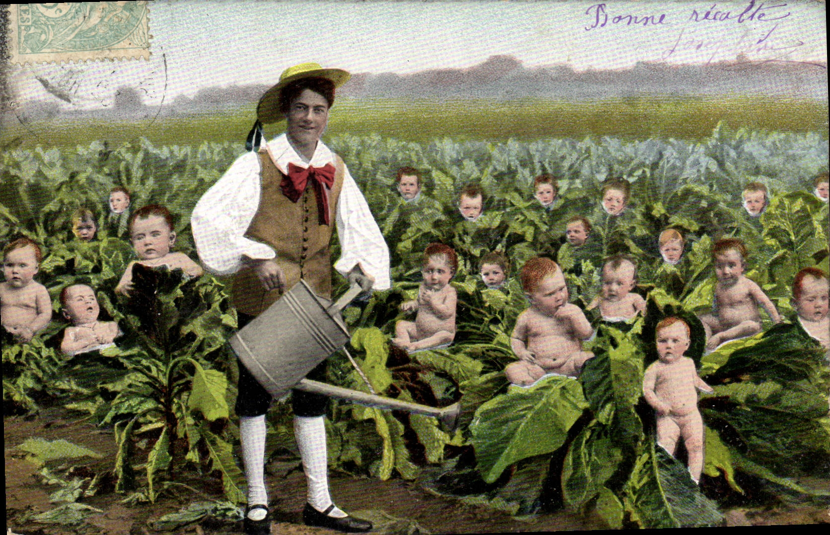 CPA Fantaisie Enfant Bebe Homme Jardinier